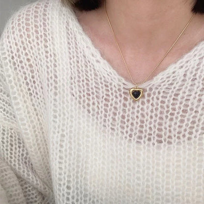 Black Heart Pendant Necklace