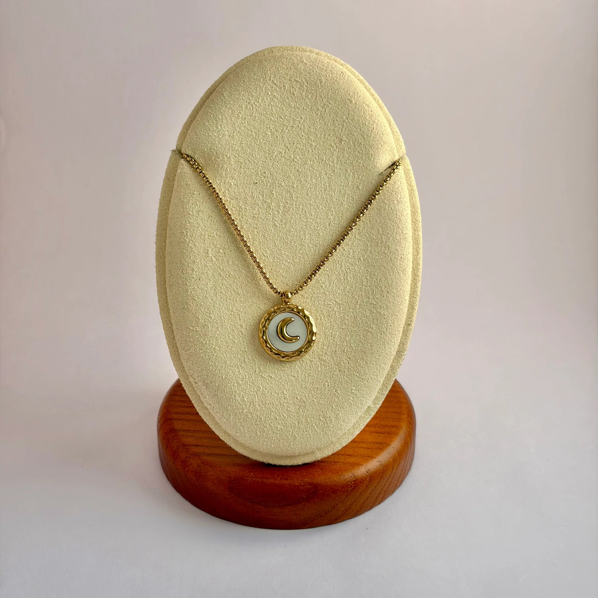 Crescent Moon Medallion Necklace - Moonflower