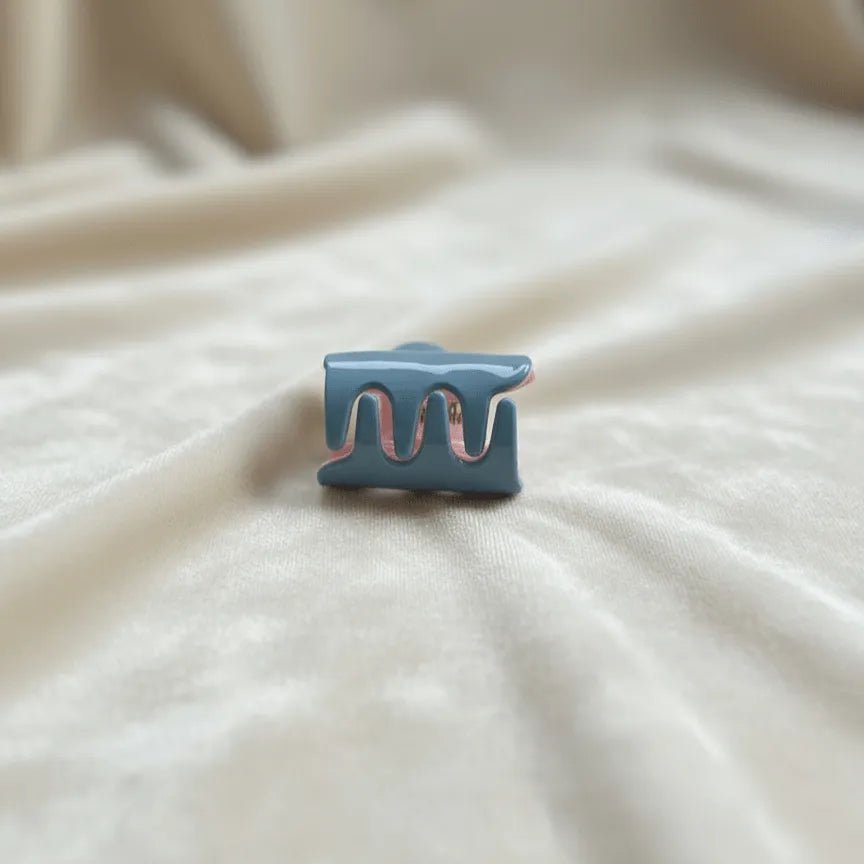 Wavy Mini Hair Claw - Moonflower
